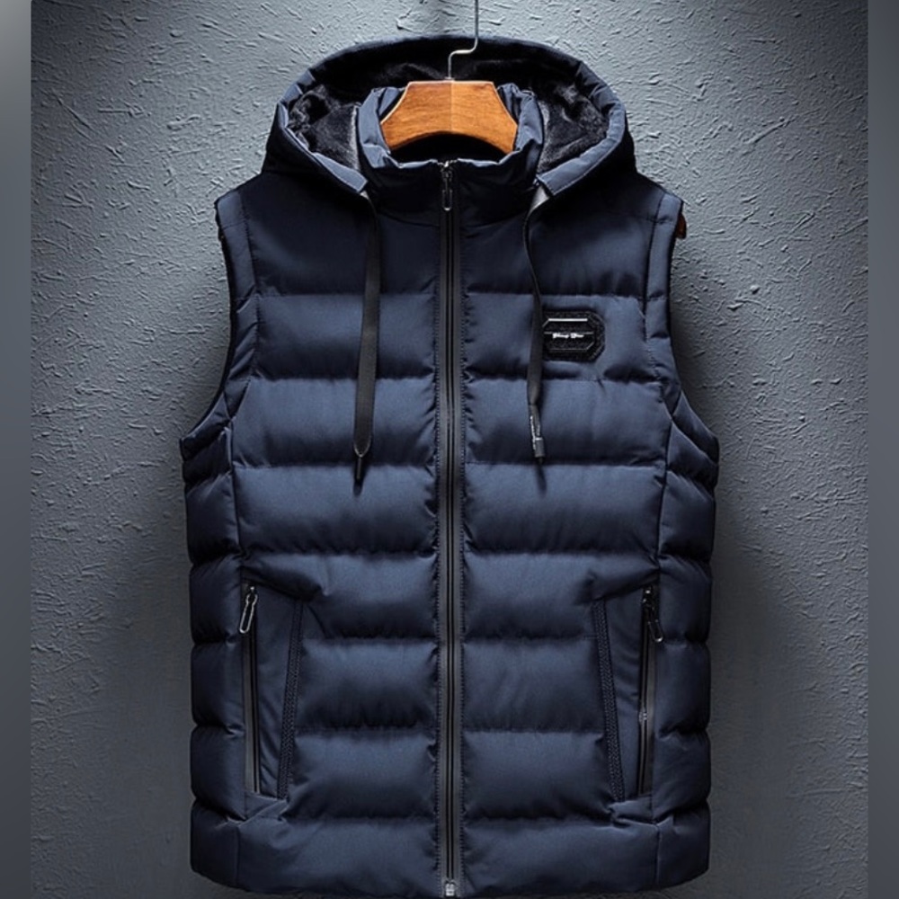 NWT Limitsix Paris Hooded Vest in blue size Medium